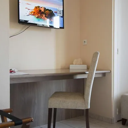 Brit Hotel Lannion-Perros Guirec Exterior foto