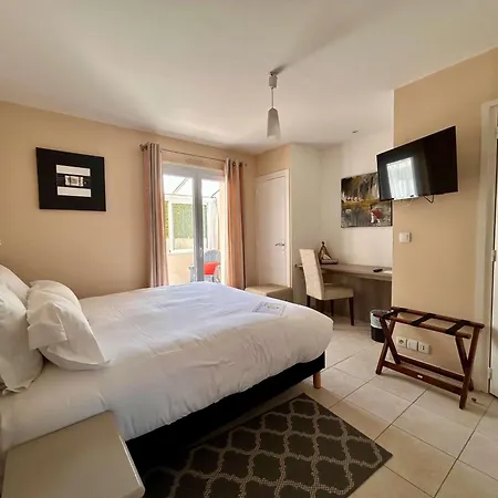 Brit Hotel Lannion-Perros Guirec Exterior foto