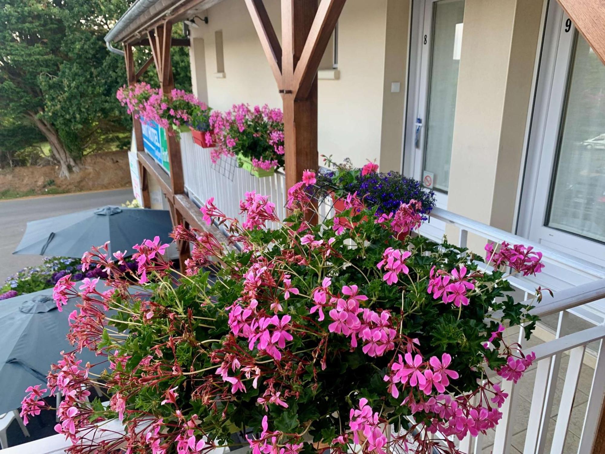 Hotel Brit Lannion-perros Guirec 2*